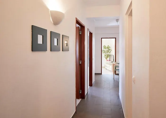 Casas Barulho Old Town Αλμπουφέιρα